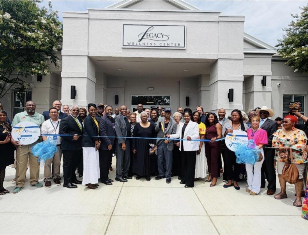 EdwardBrownGA's tweet photo. Today, I had the pleasure of attending the ribbon-cutting ceremony for the Legacy Wellness Center in Albany's Harlem District. The Center will provide a comprehensive range of services to our region's underserved population, including medical, dental, behavioral health, and counseling services, as well as a genomics research lab. This investment in community health will help expand access to quality care, advance innovative research, and improve health outcomes throughout Southwest Georgia. It truly was a great day for healthcare in our region.