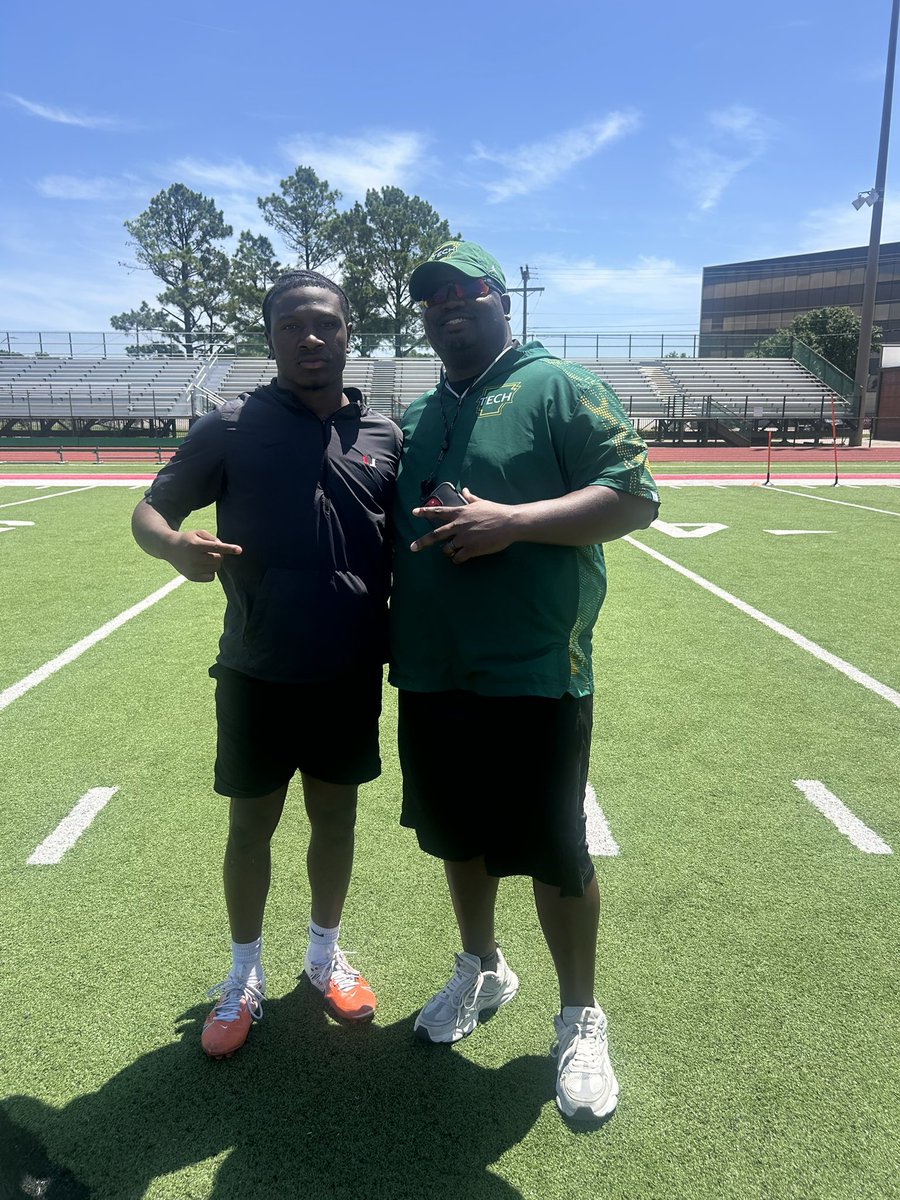IamReyon's tweet photo. Had a wonderful day showcasing my skills at the Arkansas Tech camp today and after a great conversation with @CoachB_Proc and @RoyThompsonFB I’m excited to continue building this relationship. Thank you for the opportunity. #AGTG @CoachAGraham @recruit_unionfb @PrepRedzoneOK @N_W_Sports @Coach_BG6 @CoachVRedd