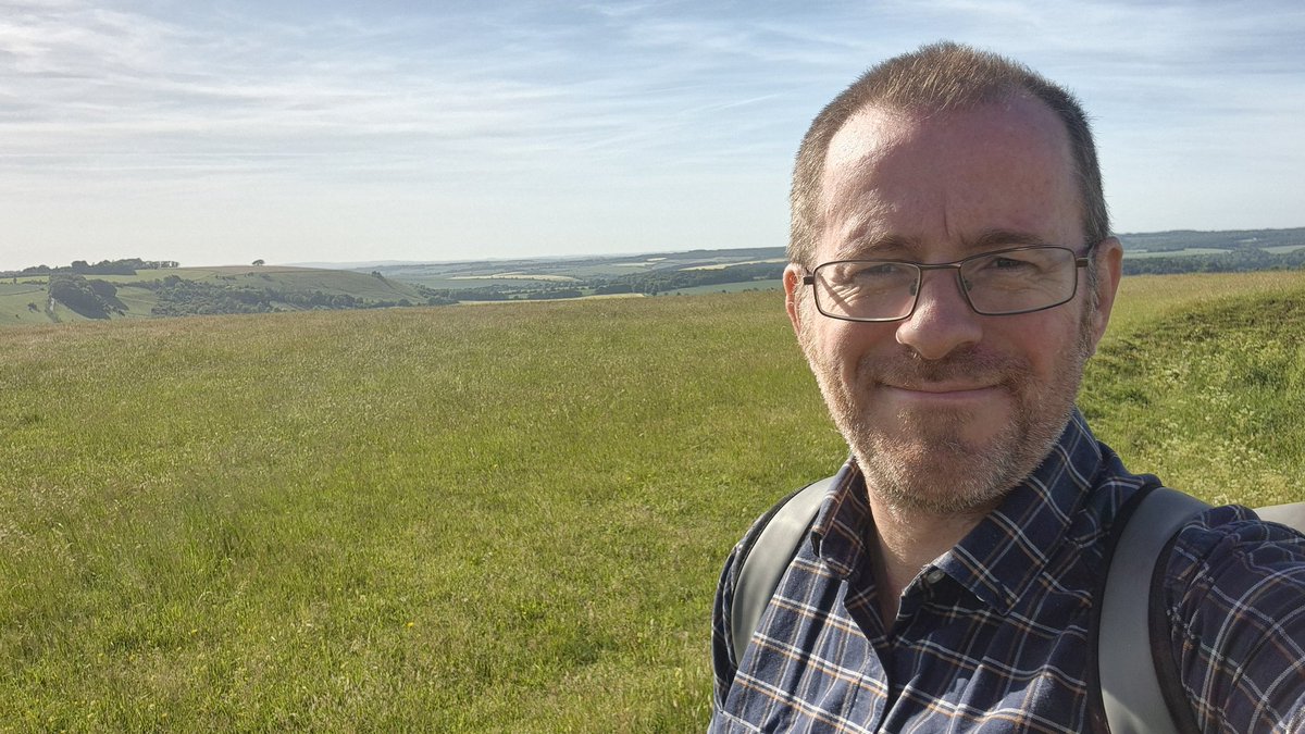 PaulWhitewick's tweet photo. Today... I went in search of Holes. See last pic. https://t.co/vvoYSId0Bb