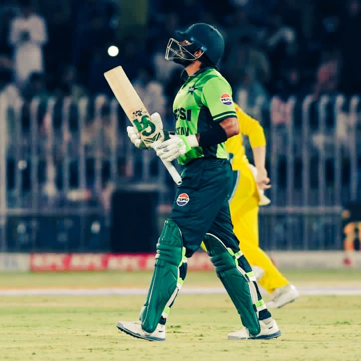 HassanAbbasian's tweet photo. 🥶👑 https://t.co/rZLDBqdZRI