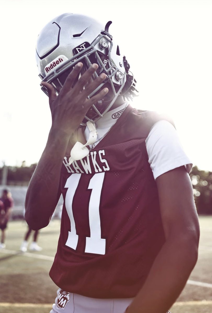 CoachOsbey's tweet photo. West Side! New season, New Energy! Blessed to be part of this team and community! #WeAre #PressureUnit @westmeckfb @WestMeckSports https://t.co/x68vYIa2Tl