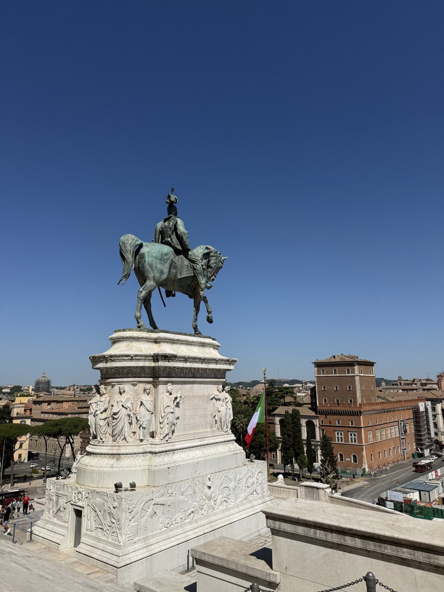 sal277's tweet photo. Rome! https://t.co/M6PI1Ksyut