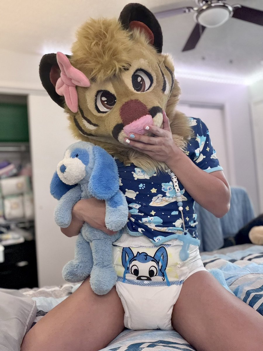 LittlestEdenn's tweet photo. Awrararff 💙🤍 https://t.co/1rzyXBZJQx