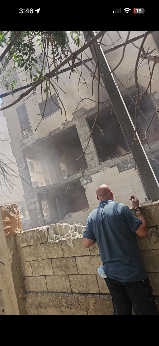 theyybed's tweet photo. beirut is most probably gonna get heavily bombed in a day or two, the zi0nists are still waging war on all life in the south. we need to raise $700 for my friends so they can get to safety after losing everything. please PLEASE share and donate https://t.co/JpzNRtkPVe https://t.co/qMKFUoive7