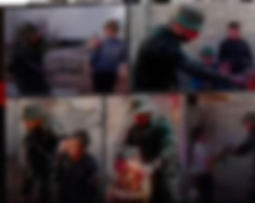 asaadhanna's tweet photo. Screenshots from videos documents Assad's soldier Amjad Yousef (who was arrested last month) executing four kids in Tadamoun near Damascus.
Today the family of those kids identified them to be the kids of Dr. Rania Abbasi who was kidnaped with her all family and disappeared since https://t.co/LpjZC0OS7Q