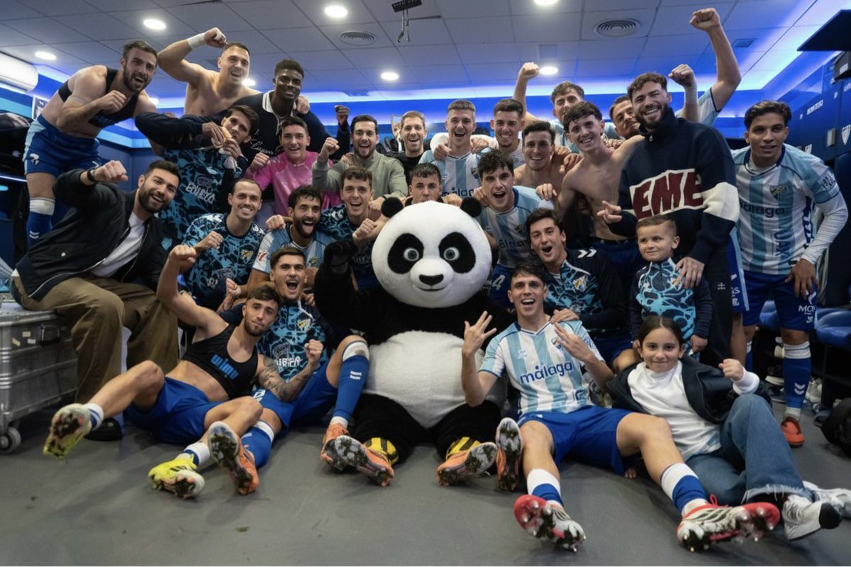 fmd6996's tweet photo. Mañana es día grande , no puede fallar , no va a fallar! Juntos a por la primera de las cinco finales que quedan! Lo van a hacer @MalagaCF https://t.co/iayGGDN5Li