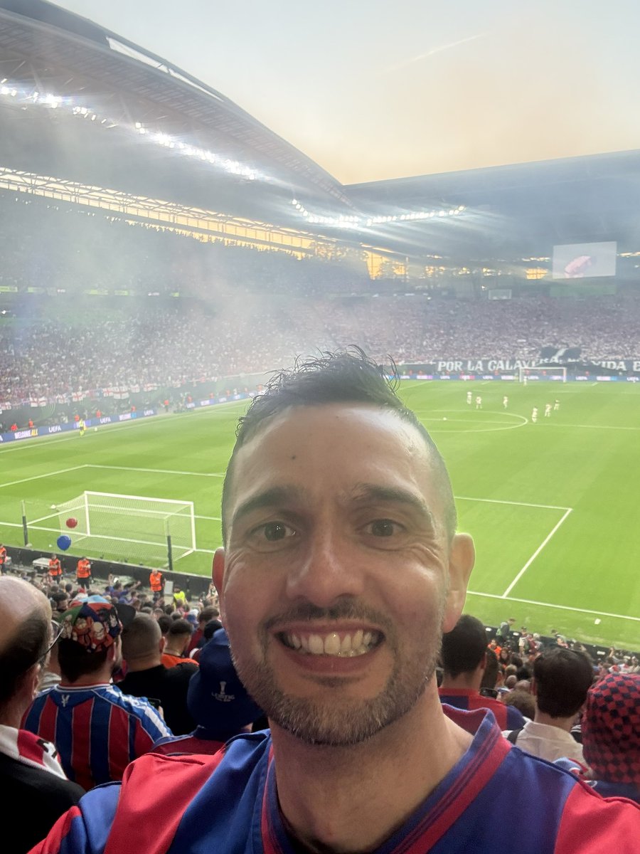 jameslkelley's tweet photo. #Leipzig. You were special. Great meeting so many #RayoVallecano fans and #cpfc mates. Two teams for who it meant more somehow. Can definitely see myself taking in a Rayo game next time I’m in Madrid! https://t.co/fvPjg4NFKG
