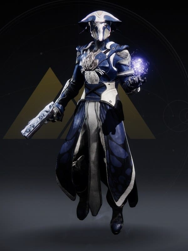 PolluxBollux's tweet photo. @Destiny2Team Will the Dragonfly Regalia Set either return to Eververse or be earnable via Engrams? I really wish I picked this up whilst it was still in Eververse! https://t.co/9edkGnYqZo