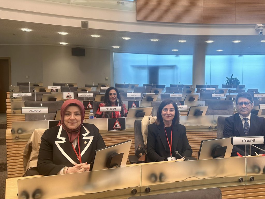 tugbaisikercan's tweet photo. 📍Litvanya | Vilnius 

NATO PA Genel Kurulu çalışmaları kapsamında Vilnius’taki bugünkü oturumlarımızda; devam eden savaş ortamında Ukrayna’nın savunma sanayisi ile tedarik zincirindeki hızlı adaptasyon sürecini ve atılan adımları ele aldık.

@natopa https://t.co/T2i9L8UsVP