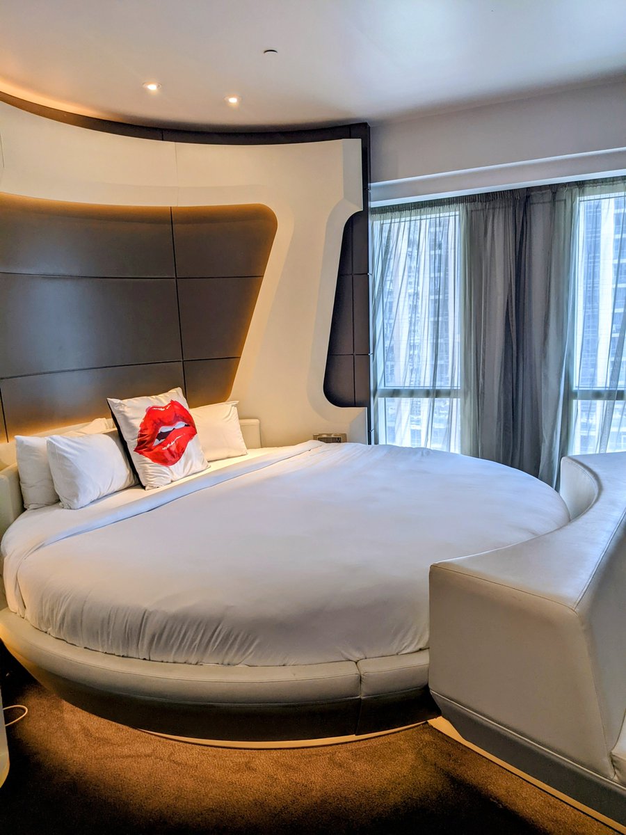 cityslickerxxx's tweet photo. Why does the bed scream Sex? 

Fancy Fucking on it? 💦💦💦 https://t.co/NE1A9QyS3j