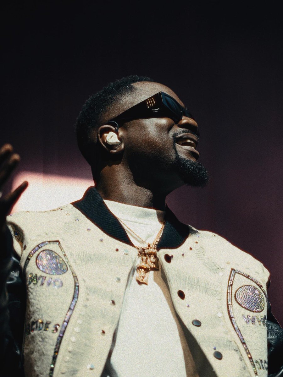 TuneStats's tweet photo. All Sarkodie’s #1 Hits on Ghana Apple Music:

#1 Greatness (2019)
#2 Saara (2019)
#3 Anadwo (2019)
#4 Happy Day (2020)
#5 COLD (2020)
#6 Jehovah (2020)
#7 Coachella (2021)
#8 Rollies & Cigars (2021)
#9 Country Side (2022)
#10 Otan (2023)
#11 No Sir (2024)
#12 X (2024)
#13 Favorite Story (2024)
#14 Have Mercy 2 (2025)
#15 DND (2025)
#16 Violence (2025)
#17 Messiah (2025)