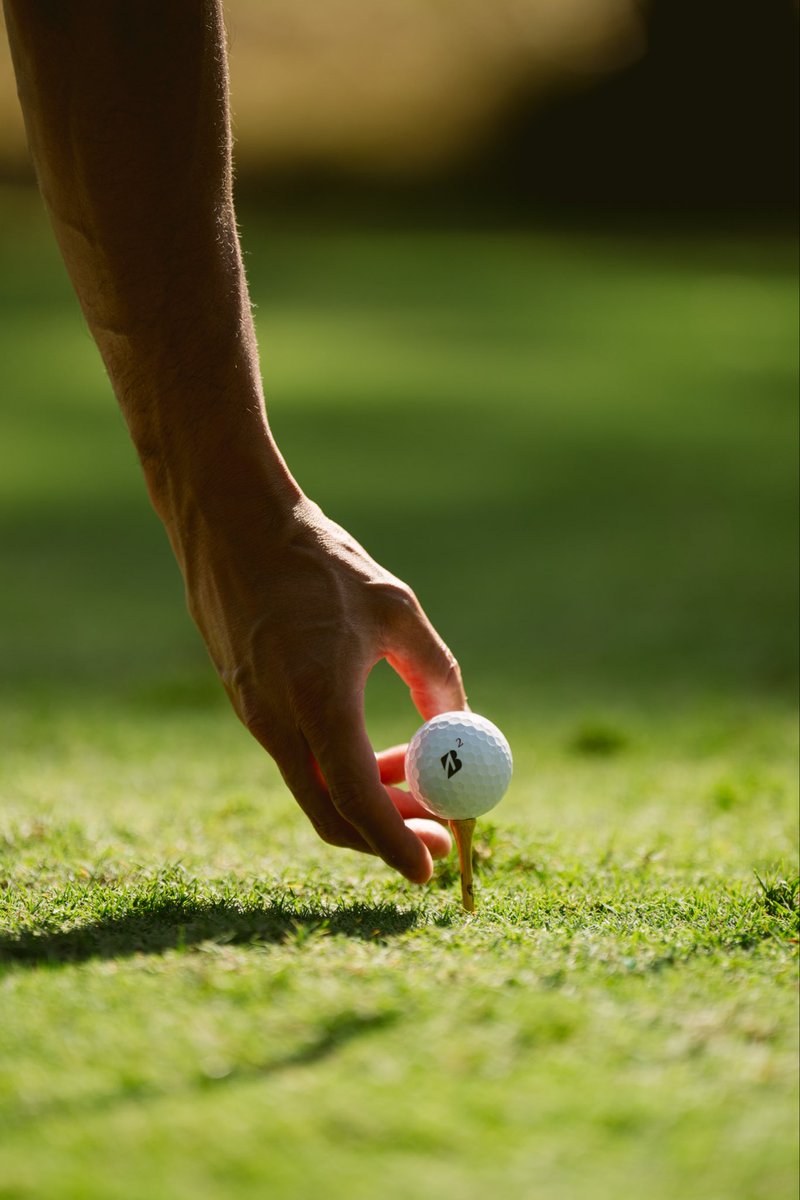 bridgestonegolf's tweet photo. Father’s Day is right around the corner. ⛳️

Give Dad the gift of better golf with the #1 Ball Fitter in Golf.

For a limited time, get 2 dozen TOUR B golf balls for just $99.99 and find the model that fits his game.

Shop Now: https://t.co/NdDyfqw4Vp https://t.co/J0rcFUNkGo