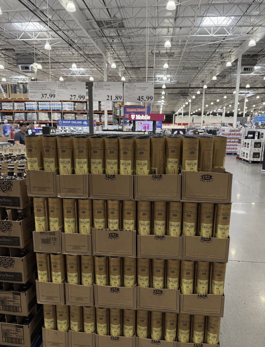 tateraio's tweet photo. The bourbon flood is here https://t.co/EGlEdXnR0B