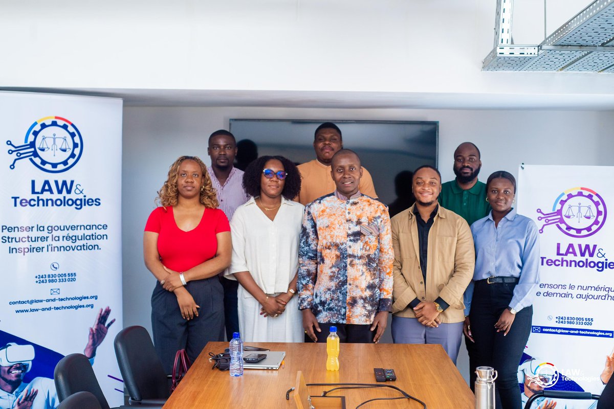 Law_and_Tech_TT's tweet photo. ⚖️𝐑𝐞́𝐮𝐧𝐢𝐨𝐧 𝐒𝐭𝐫𝐚𝐭𝐞́𝐠𝐢𝐪𝐮𝐞 | 𝐂𝐚𝐩 𝐬𝐮𝐫 𝐥𝐞 𝐬𝐞𝐜𝐨𝐧𝐝 𝐬𝐞𝐦𝐞𝐬𝐭𝐫𝐞 𝟐𝟎𝟐𝟔

Ce samedi 30 mai 2026, l’équipe de 𝐋𝐚𝐰 𝐚𝐧𝐝 𝐓𝐞𝐜𝐡𝐧𝐨𝐥𝐨𝐠𝐢𝐞𝐬 s’est réunie à Silikin Village pour une séance d’évaluation des activités menées au cours du premier semestre et de définition 𝐝𝐞𝐬 𝐨𝐫𝐢𝐞𝐧𝐭𝐚𝐭𝐢𝐨𝐧𝐬 𝐬𝐭𝐫𝐚𝐭𝐞́𝐠𝐢𝐪𝐮𝐞𝐬 𝐩𝐨𝐮𝐫 𝐥𝐚 𝐝𝐞𝐮𝐱𝐢𝐞̀𝐦𝐞 𝐩𝐚𝐫𝐭𝐢𝐞 𝐝𝐞 𝐥’𝐚𝐧𝐧𝐞́𝐞 𝟐𝟎𝟐𝟔.

Cette rencontre a permis de faire le point sur les réalisations, d’identifier les principaux défis et d’aligner les priorités qui guideront nos actions dans les mois à venir.

Une dynamique collective au service de l’innovation, du numérique et du développement de l’écosystème technologique en RDC.

#LawAndTechnologies #RéunionStratégique #Stratégie2026 #Innovation #Numérique #TransformationDigitale #RDC #SilikinVillage #ThinkTank