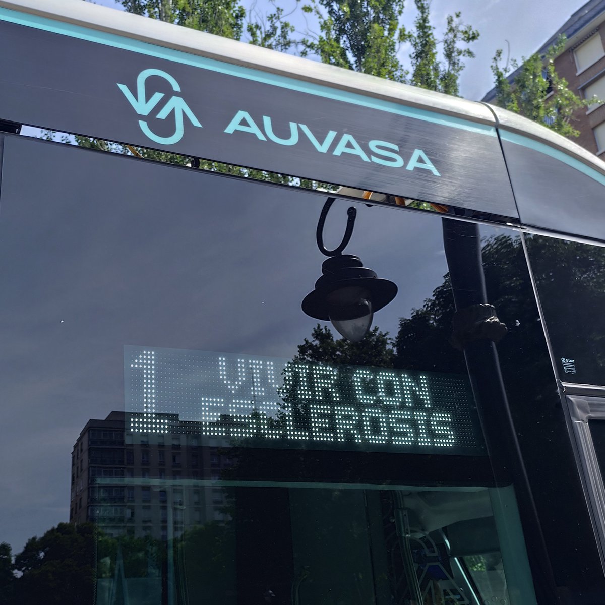 AuvasaVLL's tweet photo. 📢Hoy se celebra el #DíaMundialDeLaEsclerosisMúltiple y desde #AUVASA hacemos un pequeño homenaje a todas las personas que sufren esta enfermedad.

#⃣ #Valladolid #VivirConEsclerosis https://t.co/Cl3IN47SQS