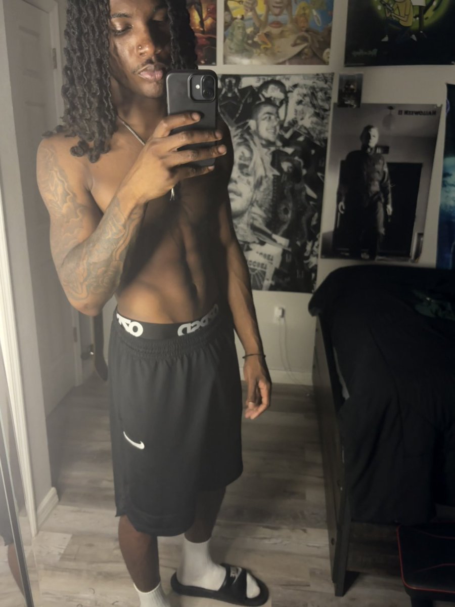 🧛🏾 tweet media