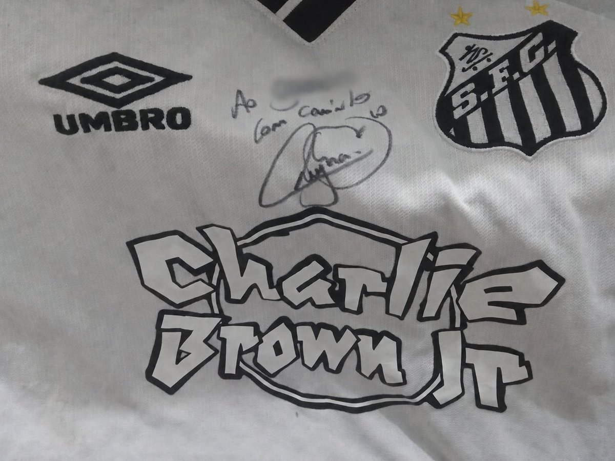 EneJotaErry's tweet photo. 🤍Minha nova camisa do Santos assinada pelo Homi Neymar da Silva 𝑺𝒂𝒏𝒕𝒐𝒔 Júnior🖤 https://t.co/pWtH0fOQUK