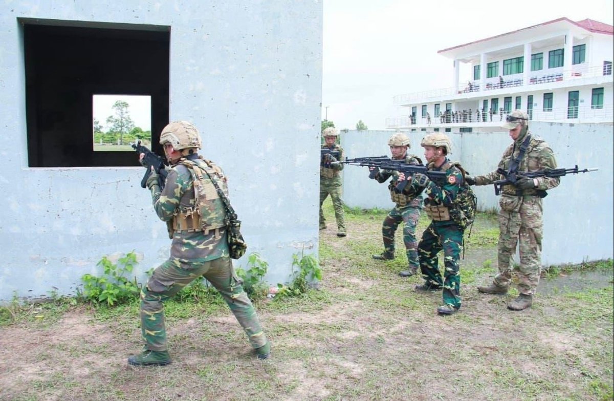 TheGreyPatriot_'s tweet photo. 🇷🇺🇱🇦 Today's training of Laotian troops with AK-12s and 🇷🇺 advisors at Kommadam Military Academy as part of LAROS 2026.
#Russia #Russian #Russians #Today #Laos #Laotian #Military #Army #Training #Tactical #LAROS #CQB #Urban https://t.co/uv2tkRePUW