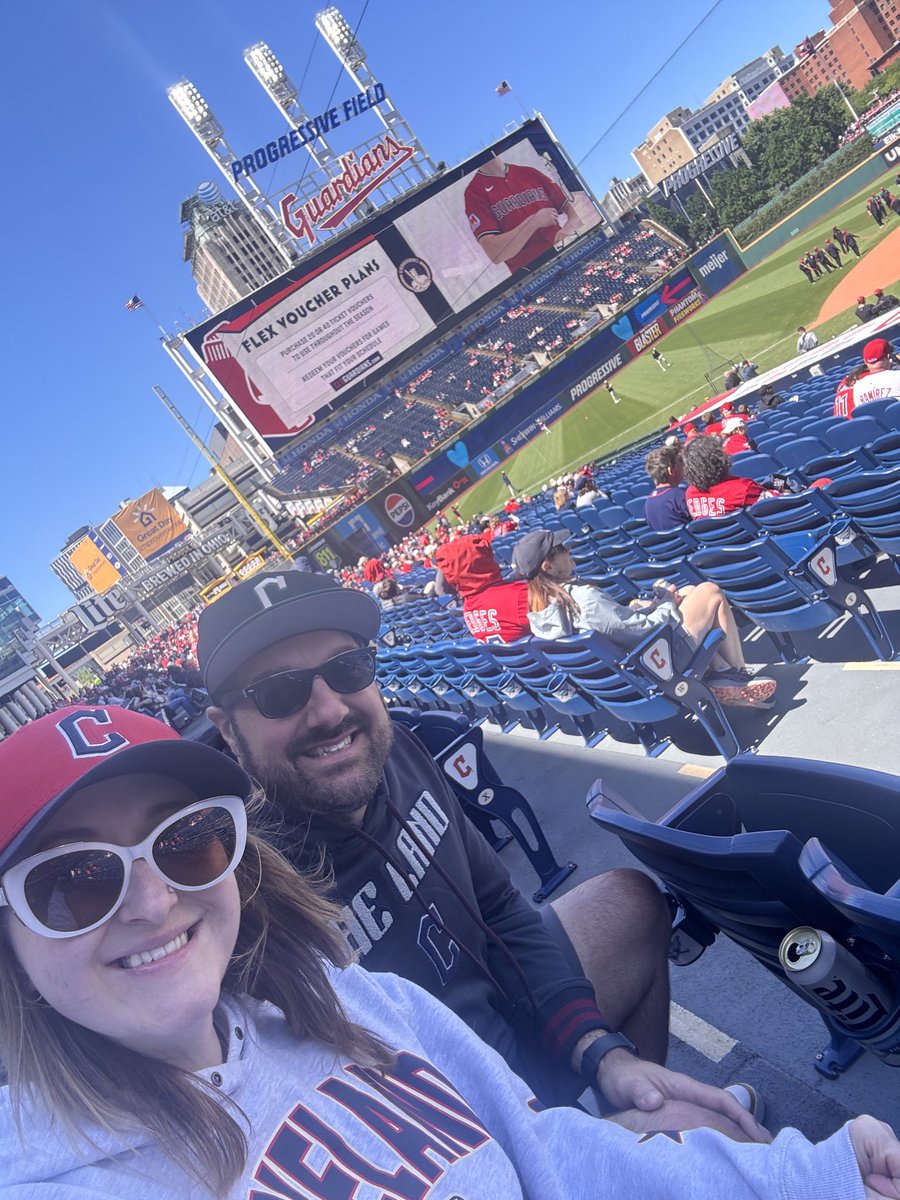 LoraParent's tweet photo. Happy 11th Anniversary to us, let’s go @CleGuardians &amp; let’s go MUSTARDDDDD @CleHotDogs https://t.co/qahI7qe6nH