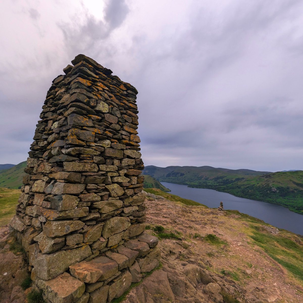 pauld32's tweet photo. Hallin Fell from Pooley Bridge https://t.co/odjuvpxeod