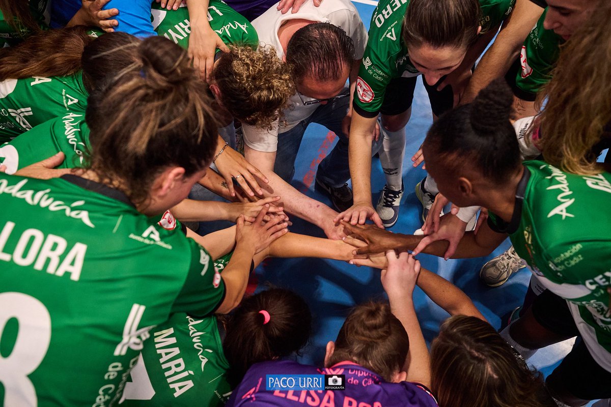 GuadaFSF's tweet photo. Finalizamos una temporada llena de trabajo y objetivos cumplidos. 🤍💚

Queremos agradecer a todas las jugadoras, cuerpo técnico, directiva, patrocinadores y aficionados por acompañarnos durante este camino. Sin vuestro apoyo, nada de esto sería posible. https://t.co/CYxYEj0S6n
