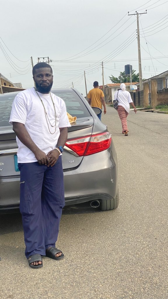 kingrichwise's tweet photo. Aromogege
Aromogege
Oji ni kutukutu mokun ola dani
Olomo siju pee wole Aye loruko IFA
Eni ti o ba siju rere re wo nii lowo
IFA kio siju rere re woo mi ki hun ni ire gbogbo…...

Ifá never forsake me and never take your merciful eyes away from me. https://t.co/1XB1hRj8Ch
