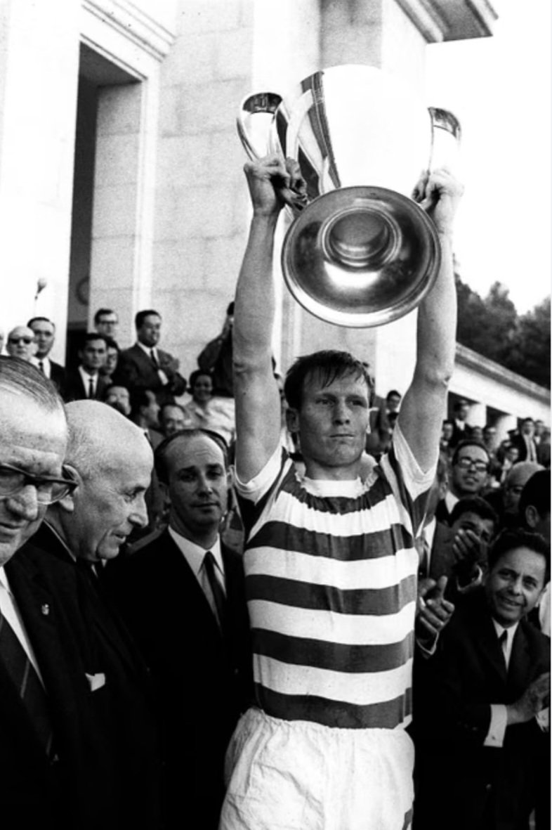 Pmacgiollabhain's tweet photo. @piersmorgan 
Champions of Europe.
Not for everyone.
😉😎 https://t.co/LloBVghe32