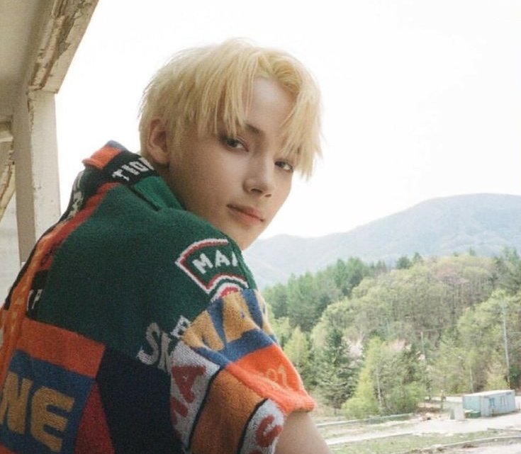 ningdose's tweet photo. 0x1=lovesong 'i know i love you' (2021) https://t.co/cESYW1XO8v