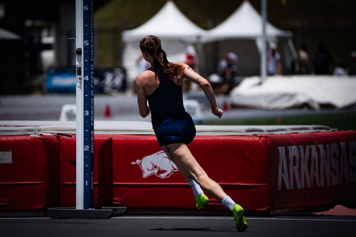 WolfPackTrack's tweet photo. 𝐅𝐈𝐑𝐒𝐓 𝐑𝐎𝐔𝐍𝐃 𝐇𝐉 𝐑𝐄𝐀𝐃𝐘

#BattleBorn #NCAAOTF https://t.co/b0BHyU5wwu