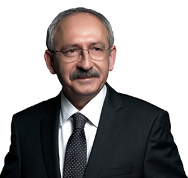 syndex's tweet photo. "Ya hatalarınla yüzleşir, ya da hatalarınla yüzsüzleşirsin; Cahil olmak ayrı, pislik olmak ayrıdır." ‘Fyodor Dostoyevski ‘ 
Debelendikçe batıyorsun , Kemal'i de haketmiyorsun Kılıçdaroğlu https://t.co/lv7KB4QeXw