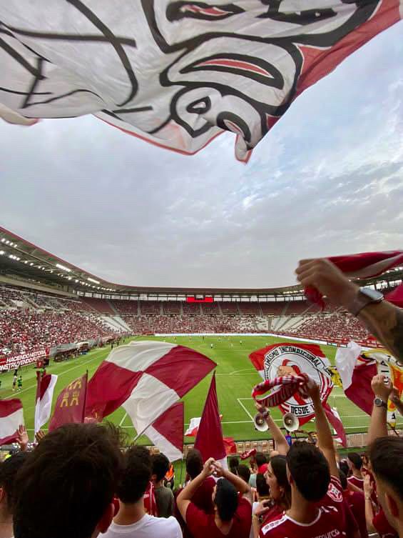 FondoSurEnPie's tweet photo. Septiembre 2025
Pisamos de nuevo NC, nuestra casa, con una victoria y gran imagen. Este estadio y este Fondo ganan partidos. https://t.co/0MPdEbzmlA