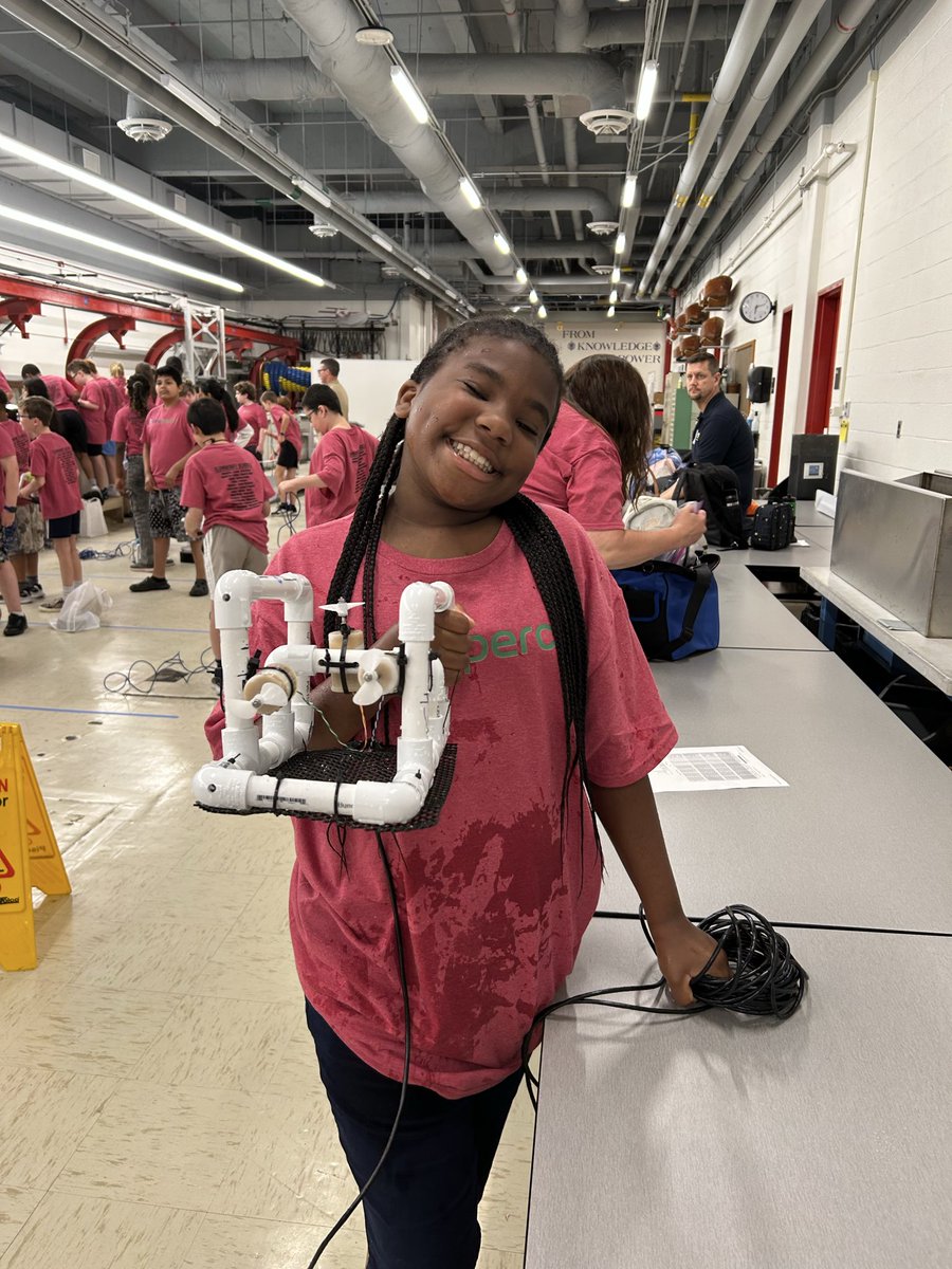 AACPSbeyond's tweet photo. @AACountySchools students from 31 schools bring ROVs (remotely operated vehicles) to USNA this Friday in their exhibition of knowledge in building, navigating, and collaborating in @NavalStates STEM Office. Remarkable teachers, students, mids, and @USNASTEMCenter staff. #BGS https://t.co/Sw9KWqTXVA