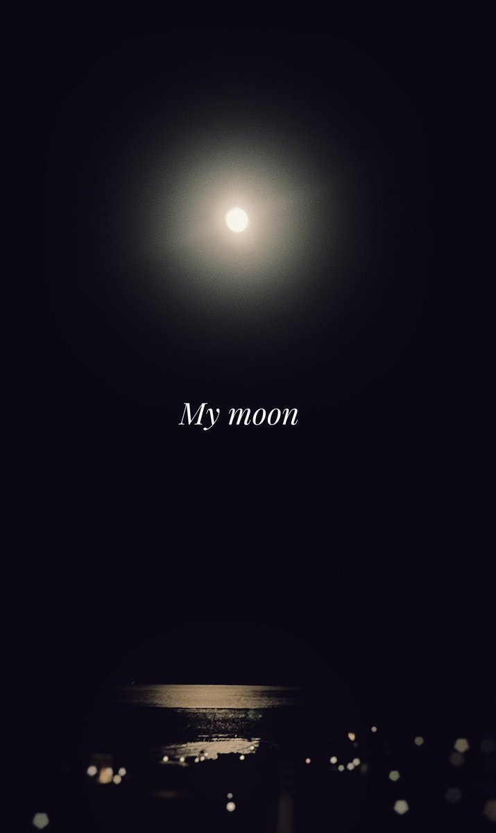 TheFinalKeeper's tweet photo. My moon 
And you https://t.co/NSxOmbhz0V