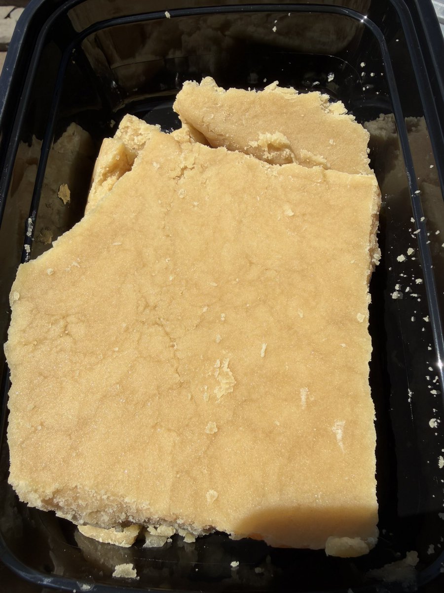 ec_solventless's tweet photo. Budget crumble $75 an oz 
800 per unit. 🚢
Dm wc_solventless on Telegram to verify.  
#thca #thc #thcashipped https://t.co/04Zp8CgiW8