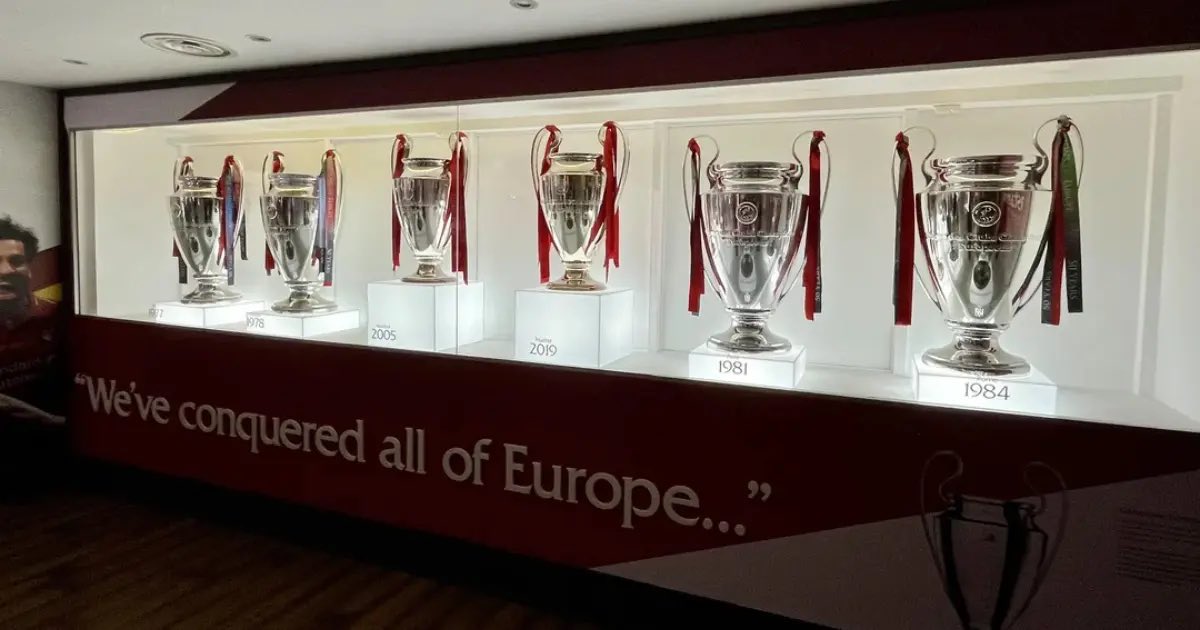 Liverpool__UY's tweet photo. NUNCA SERÁN NI UN DÉCIMO DE LO QUE SOMOS.

6>0 https://t.co/BETqs8egwS