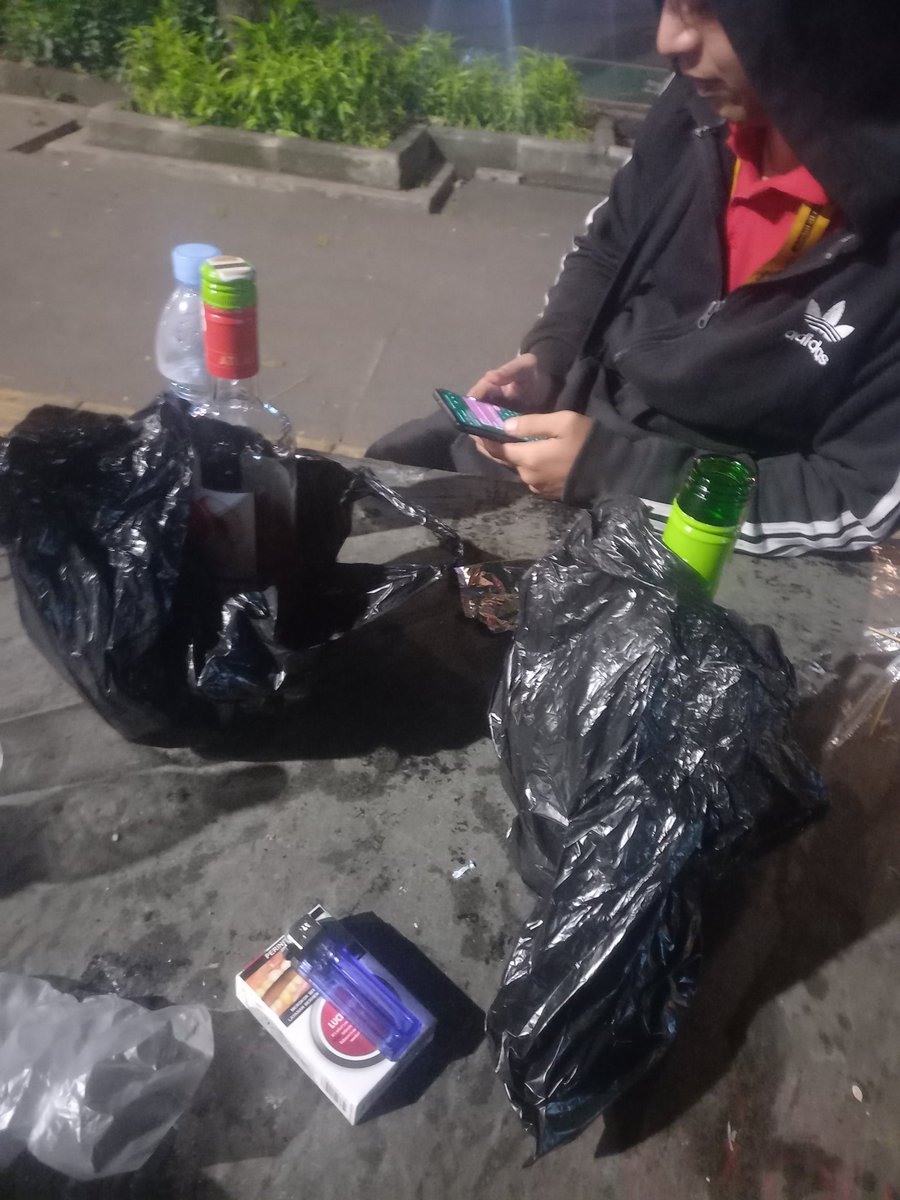 panggilogie's tweet photo. Abi di dago ngantosan barudak PSG konvoi https://t.co/ZZyyRZ0OrP