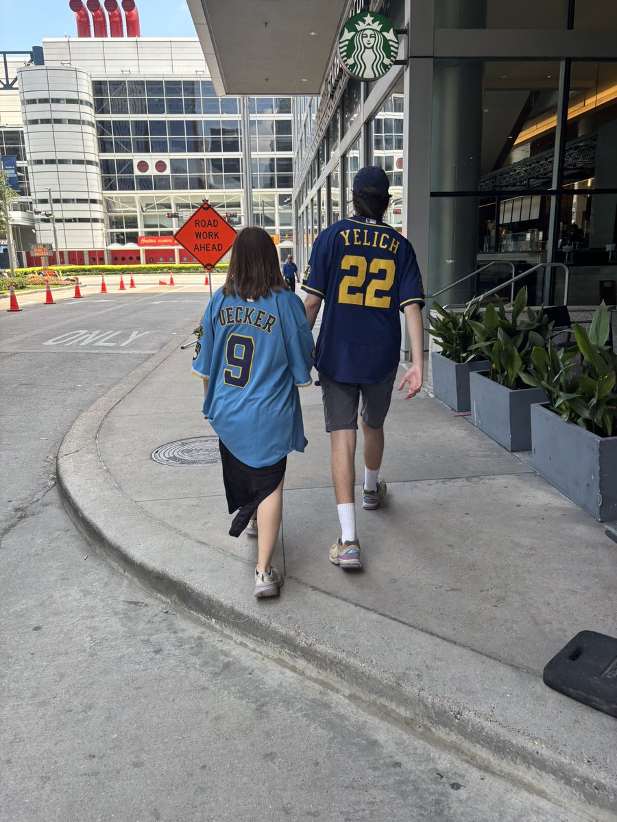 Txbadger75's tweet photo. Watching the @Brewers vs @astros 
#thisismycrew https://t.co/W5vbLDSCro