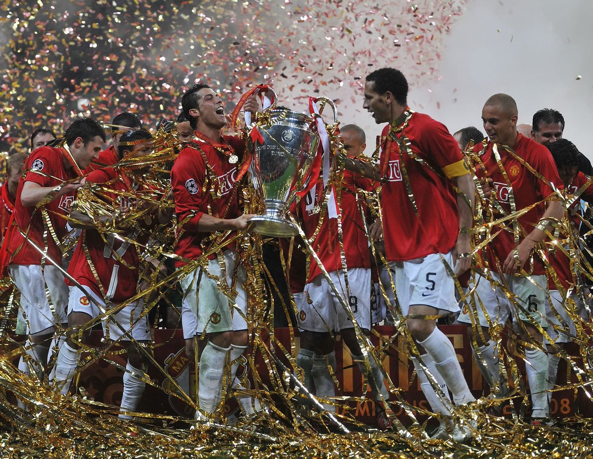 utdsm_'s tweet photo. WARRA CHAMPIONS LEAGUE TROPHY https://t.co/sDbWjAEned