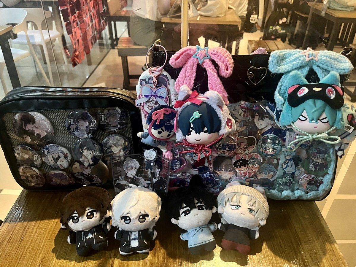 lovekishiyu's tweet photo. #MiniDanmeiCon2026
my humble con haul🥰 i gen had so much yesterday!! got to make new moots, got new danmei recs, n talk abt danmei (litr the dream)

tytysm to all the lovely artist i bought from, honestly wished I couldve bought more😭🫶!! n to those who gave freebies too🥹💕 https://t.co/NG59wFkxsH