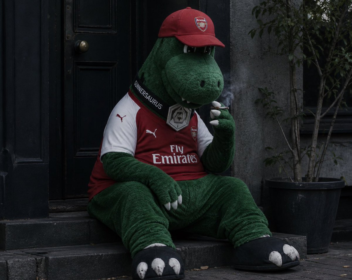 Zharrt's tweet photo. To lose the final you have to earn the right to be there, I am gutted but immensely proud of my club! #COYG #Arsenal https://t.co/Qc6XVjrreU
