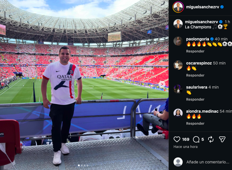 cesarmty's tweet photo. 🔴⚡️A lo mejor no lo ubican, pero este tipo que presume en su IG haber asistido hoy a la Final de la #Champions en Budapest 🇭🇺 se llama Miguel Ángel Sánchez y sí adivinaron: es diputado federal por @MovCiudadanoMX. 🟠✈️⚽ https://t.co/eh1ggAKe4F