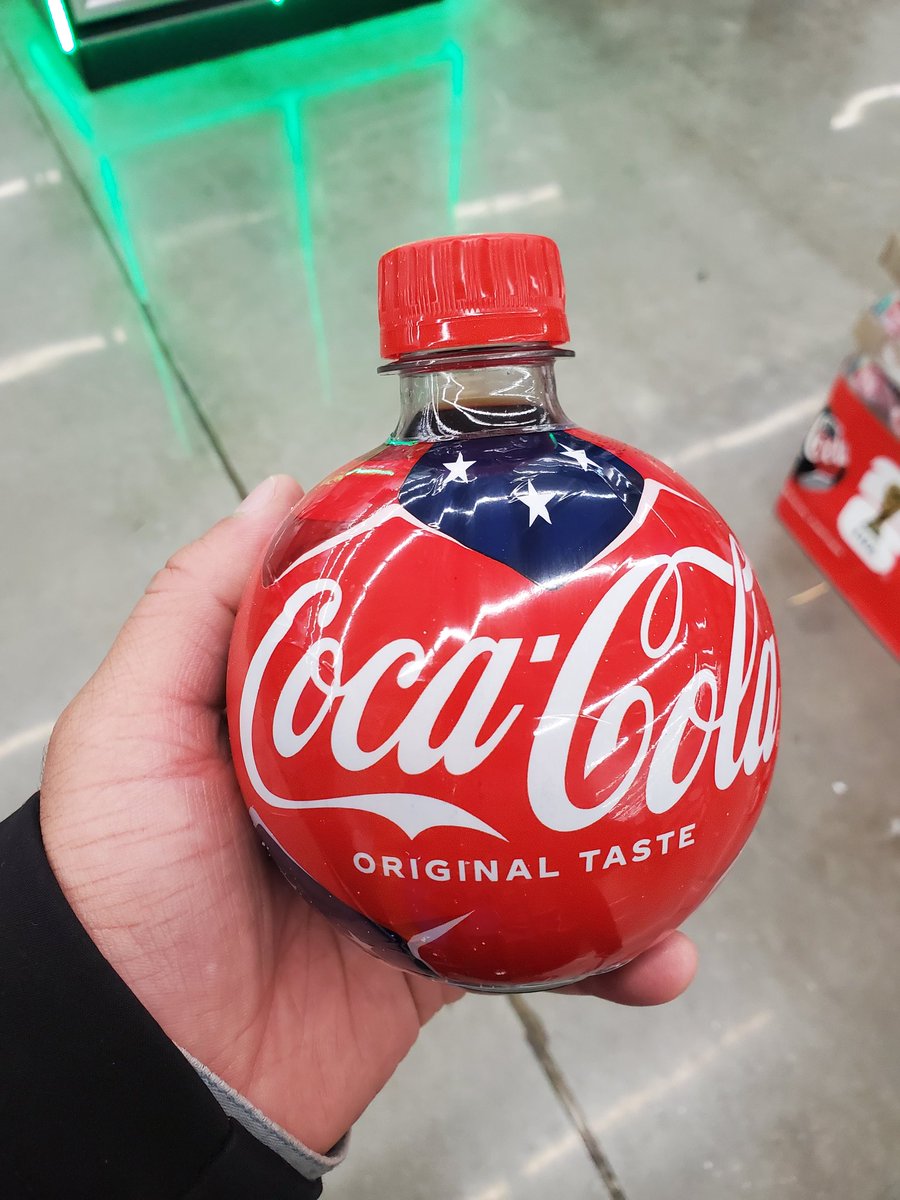 DrakeTheroux's tweet photo. ✨️The Coca-Cola Potion✨️ https://t.co/BTZC7QDbtW