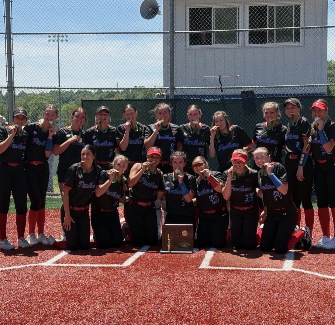 EmoryWhisner's tweet photo. Our LV softball team is headed to Akron for the Final 4. We beat a really good John Glenn team 1-0. A special shoutout to their outstanding pitcher @KenSnider_2028. 

So far this postseason:
22 IP / 0 runs / 38 Ks

@Coach2K_OSU @btholl @CoachBrundage @chiddy3 @RhondaRevelle https://t.co/X5zqqW2zYB