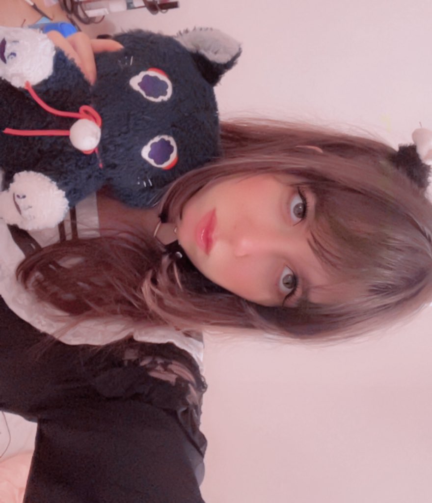 sunheliu's tweet photo. ⊹ ࣪ ˖ new intro ₍ᐢ. .ᐢ₎ ⊹ ࣪ ˖ 
#moothunt #jirai #地雷 #shedtwt

:¨ ·.· ¨:
`· . ۶ৎ jirai, alt, gothic
      ۶ৎ ‘06
      ۶ৎ tr/eng/ger
      ۶ৎ I love baking, philosophy, gaming
      ۶ৎ basic dni, ifb!!

-> other socials below <33 https://t.co/utv6poapjZ