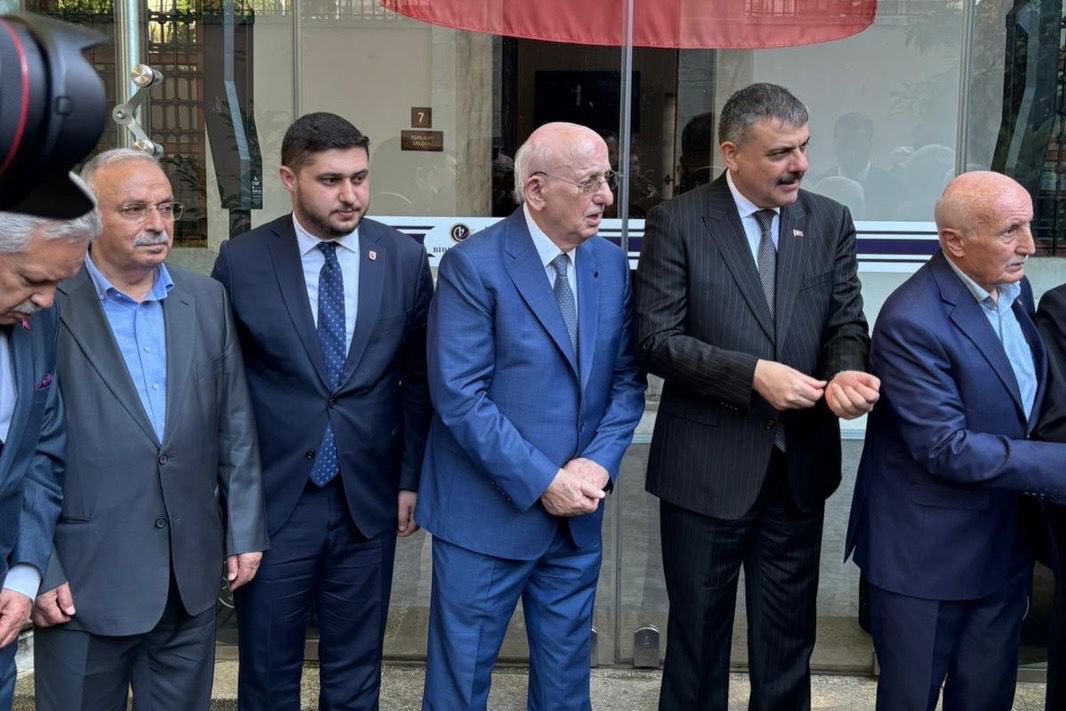 mttborgtr's tweet photo. Onursal Üyemiz, İçişleri Bakanı Sayın Mustafa Çiftçi ve 48. Dönem Genel Başkanımız, TBMM 27. Başkanı Sayın İsmail Kahraman’ın teşrifleriyle Birlik Vakfı Genel Merkezi’nde Eskimez MTTB’li büyüklerimizle bayramlaştık.

Bayramlaşma programının ardından Sultan II. Abdülhamid Han’ı kabri başında dualarla yâd ettik.