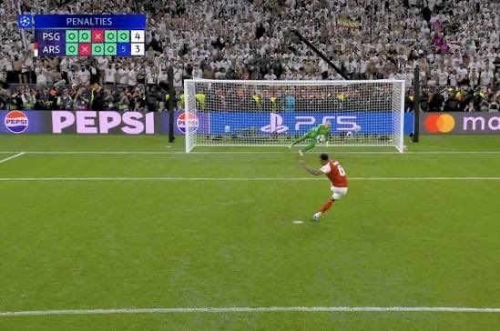 yensbn's tweet photo. @TrollFootball https://t.co/tOmzVbrZRg