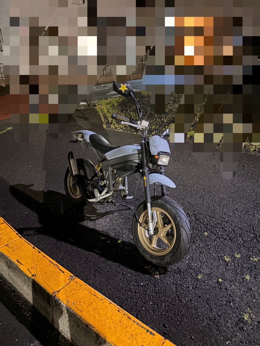 mo_min33's tweet photo. やっとストマジ起こしました
そのうちブロックタイヤ履かせて河川敷仕様にする
足車に積めれば最高だったけど普通に無理でした🙃
#ストマジ https://t.co/ukhTueJAsq