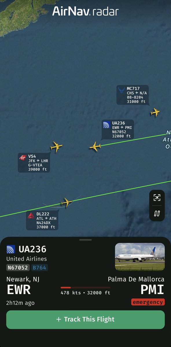 Flight Emergency tweet media