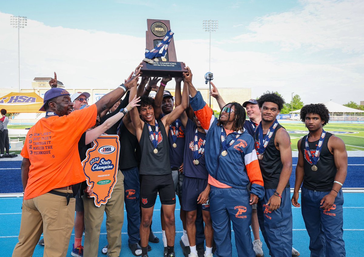 ETHSWildkits's tweet photo. State Champions. 🏆 https://t.co/tw6z4ZMott