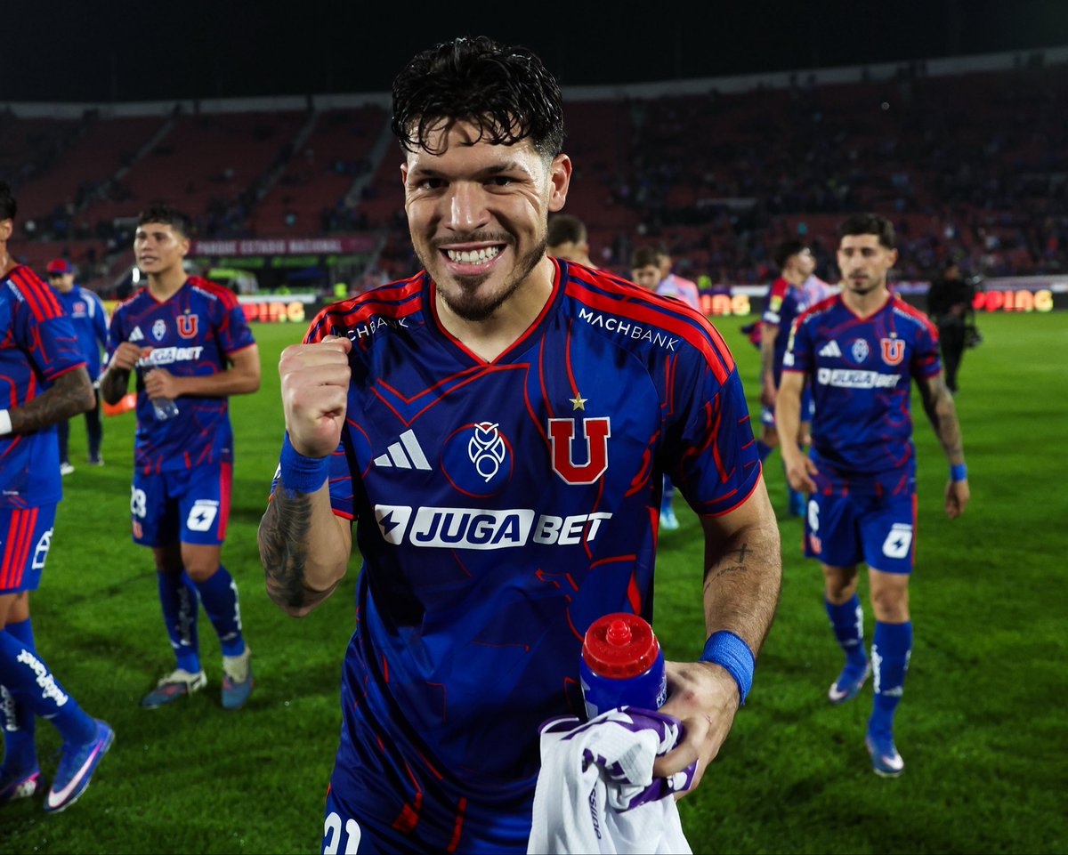 udechile's tweet photo. Importante triunfo, equipo 🤘🏼

A seguir sumando 🔵🔴👊🏼 https://t.co/f5yfCqlZdJ
